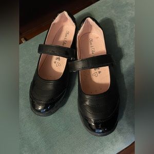 COPY - Olive & Edie black flats shoes size 3 youth like NEW